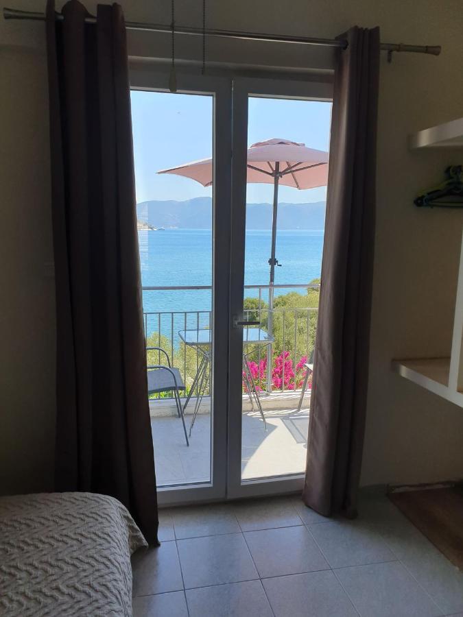 Ballas Apartments Agia Efimia Exterior photo