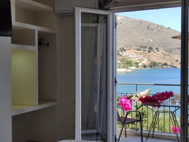 Ballas Apartments Agia Efimia Exterior photo
