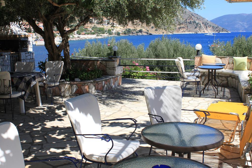 Ballas Apartments Agia Efimia Exterior photo