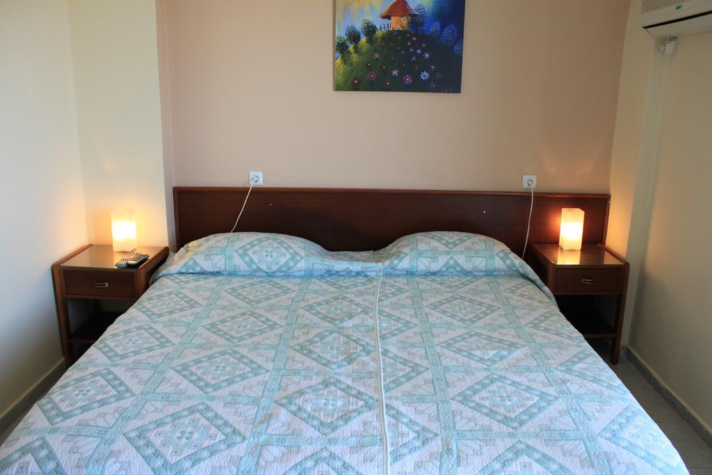 Ballas Apartments Agia Efimia Room photo