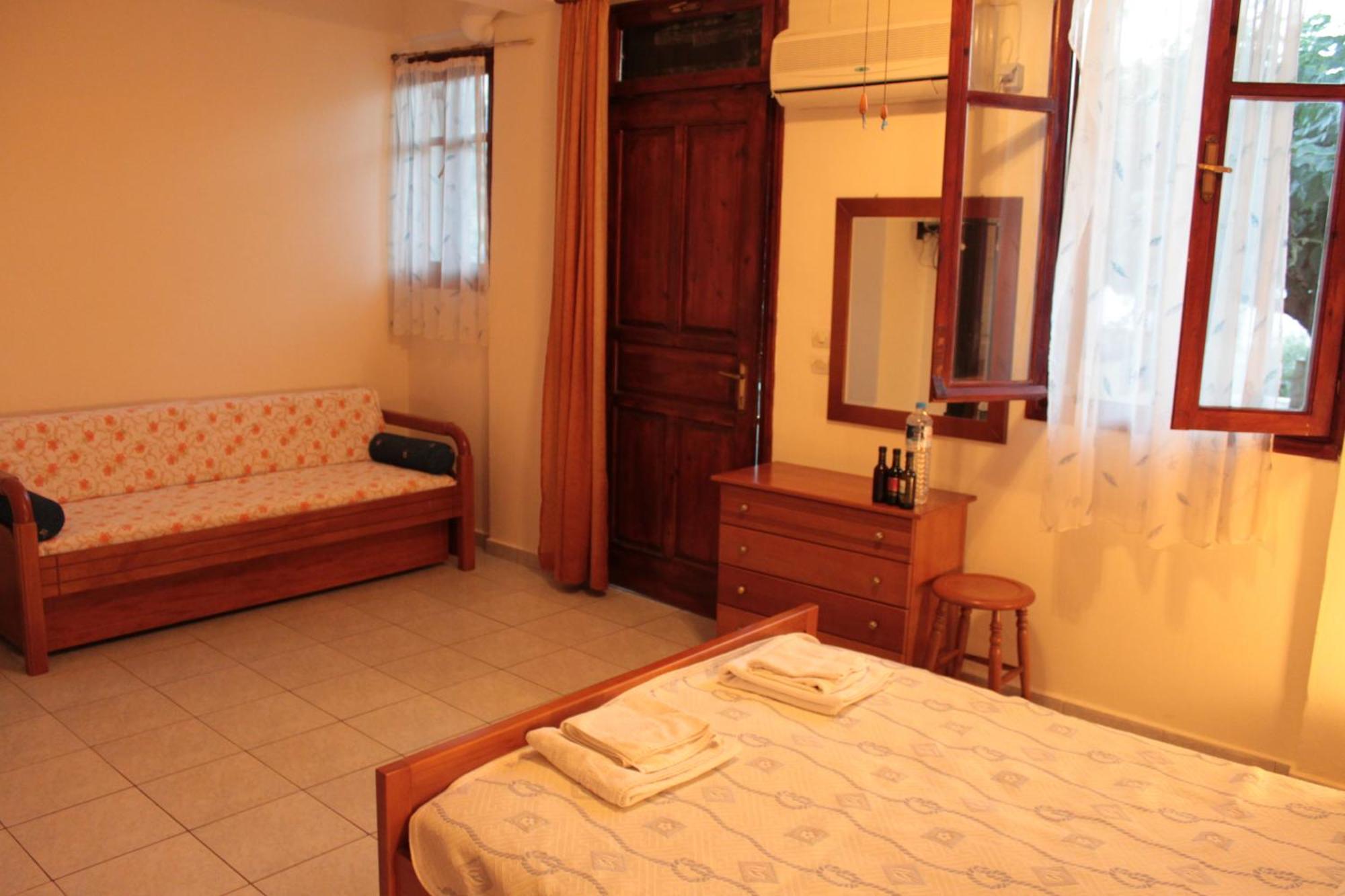 Ballas Apartments Agia Efimia Room photo